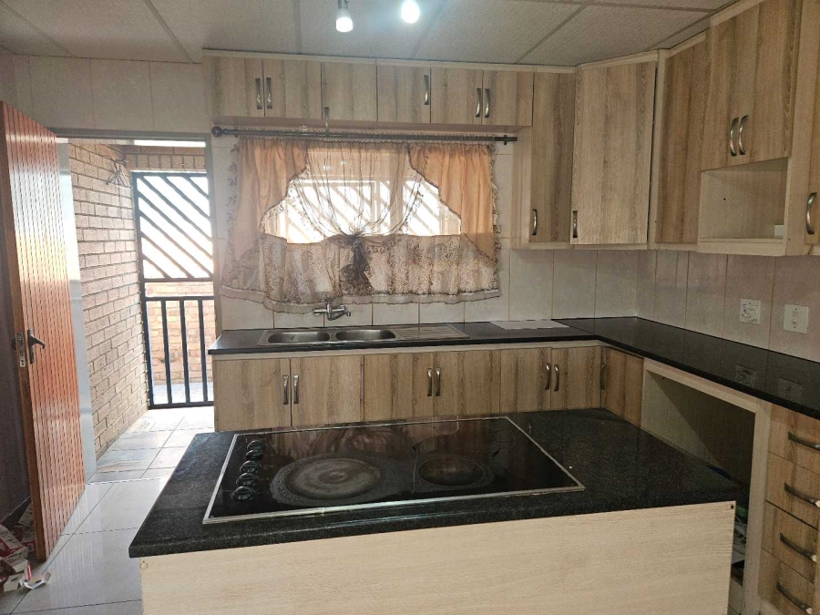 3 Bedroom Property for Sale in Floors Northern Cape